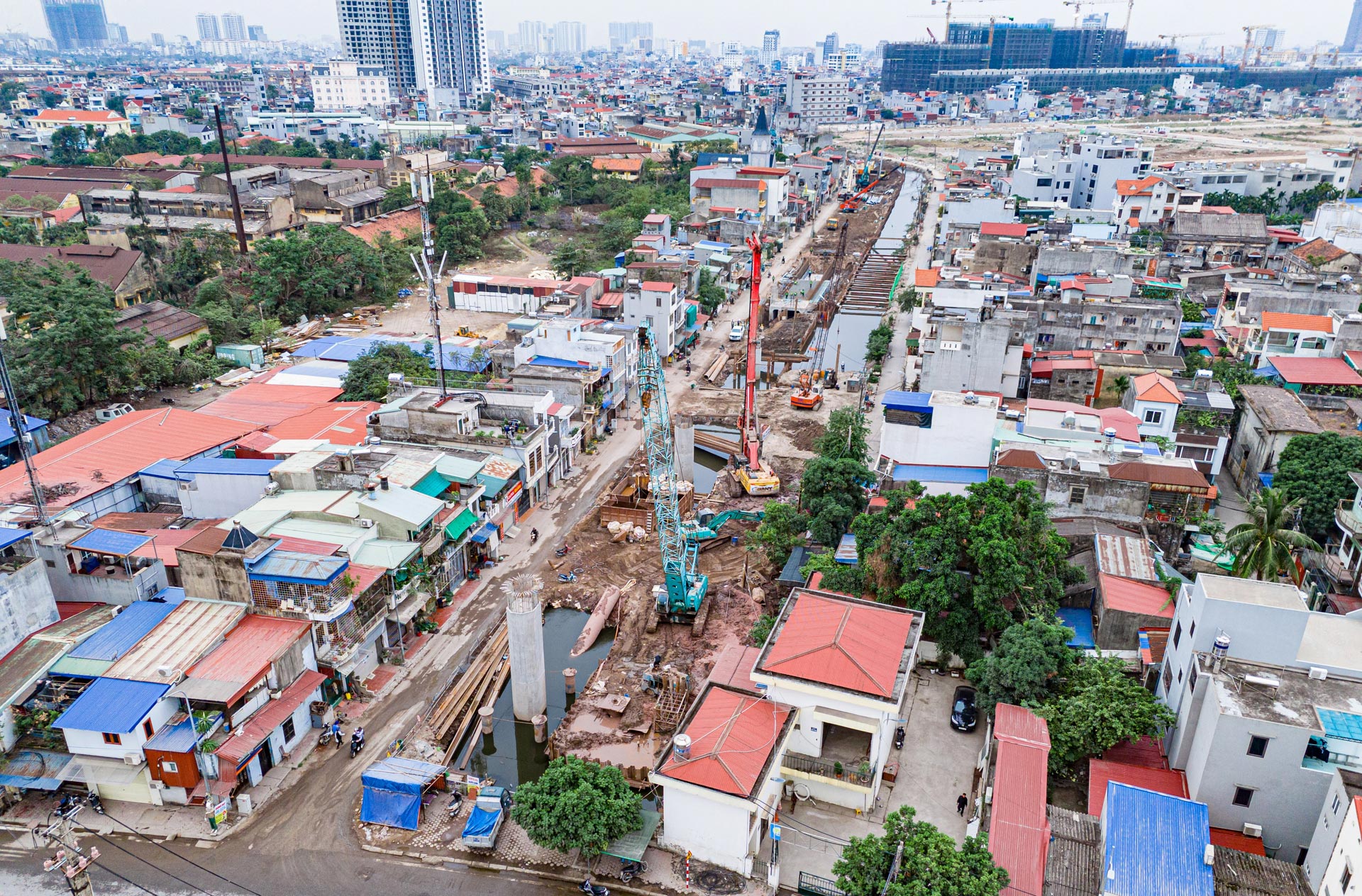 Đường dẫn phía bên nội đô (quận Ngô Quyền).